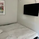 I Med Gratis Parkering Lägenhet