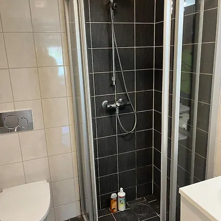Apartment I Med Gratis Parkering *